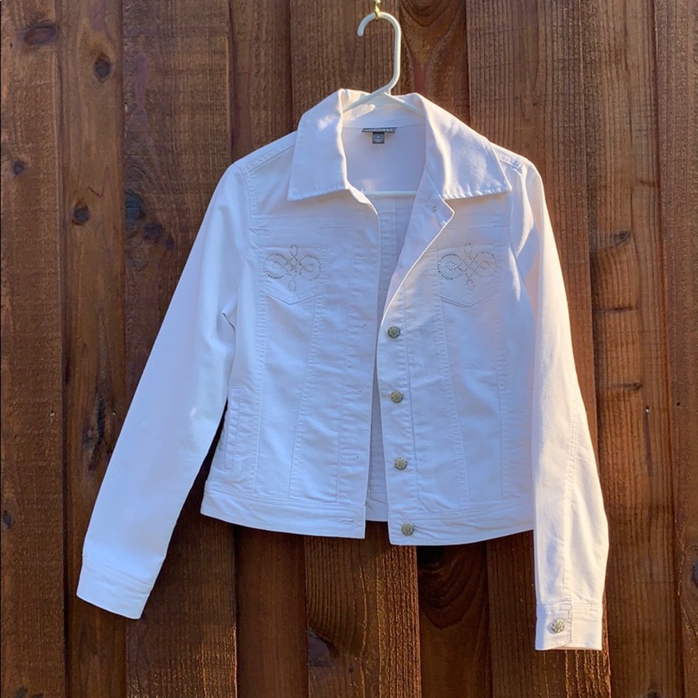 White jean jacket with embellished pockets